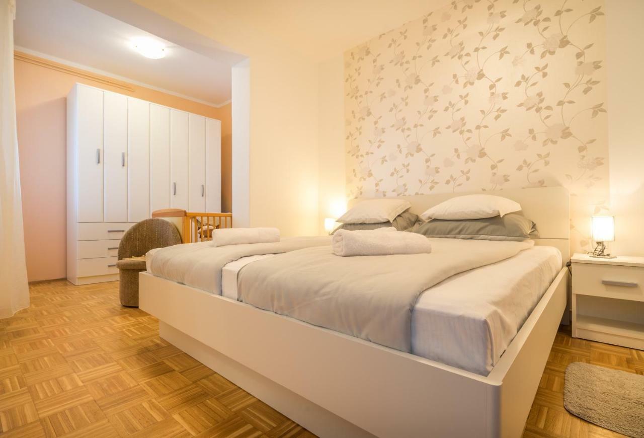 Apartment Steblaj Pula Exterior foto